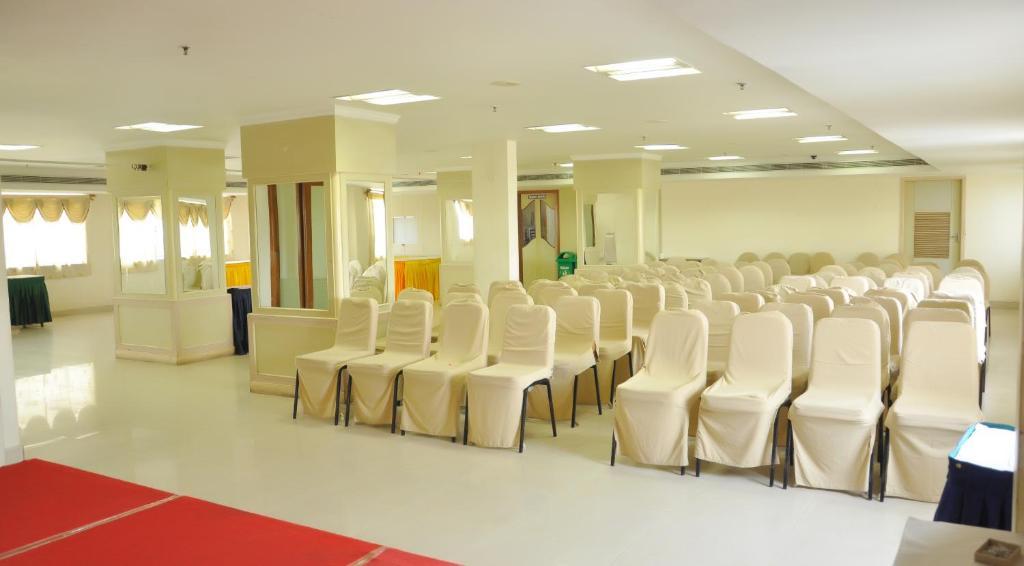 Nayagara Hotel Chennai Exterior photo