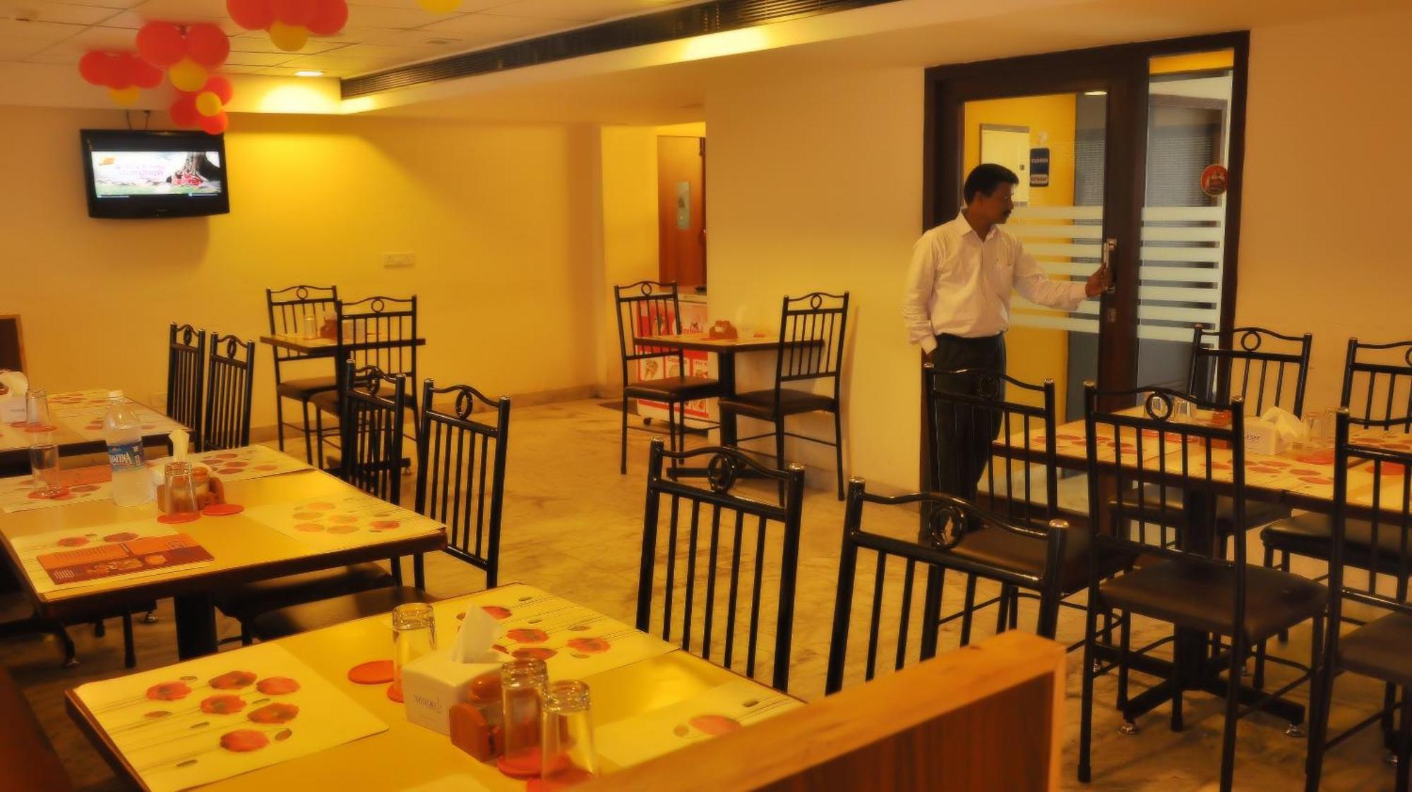 Nayagara Hotel Chennai Exterior photo